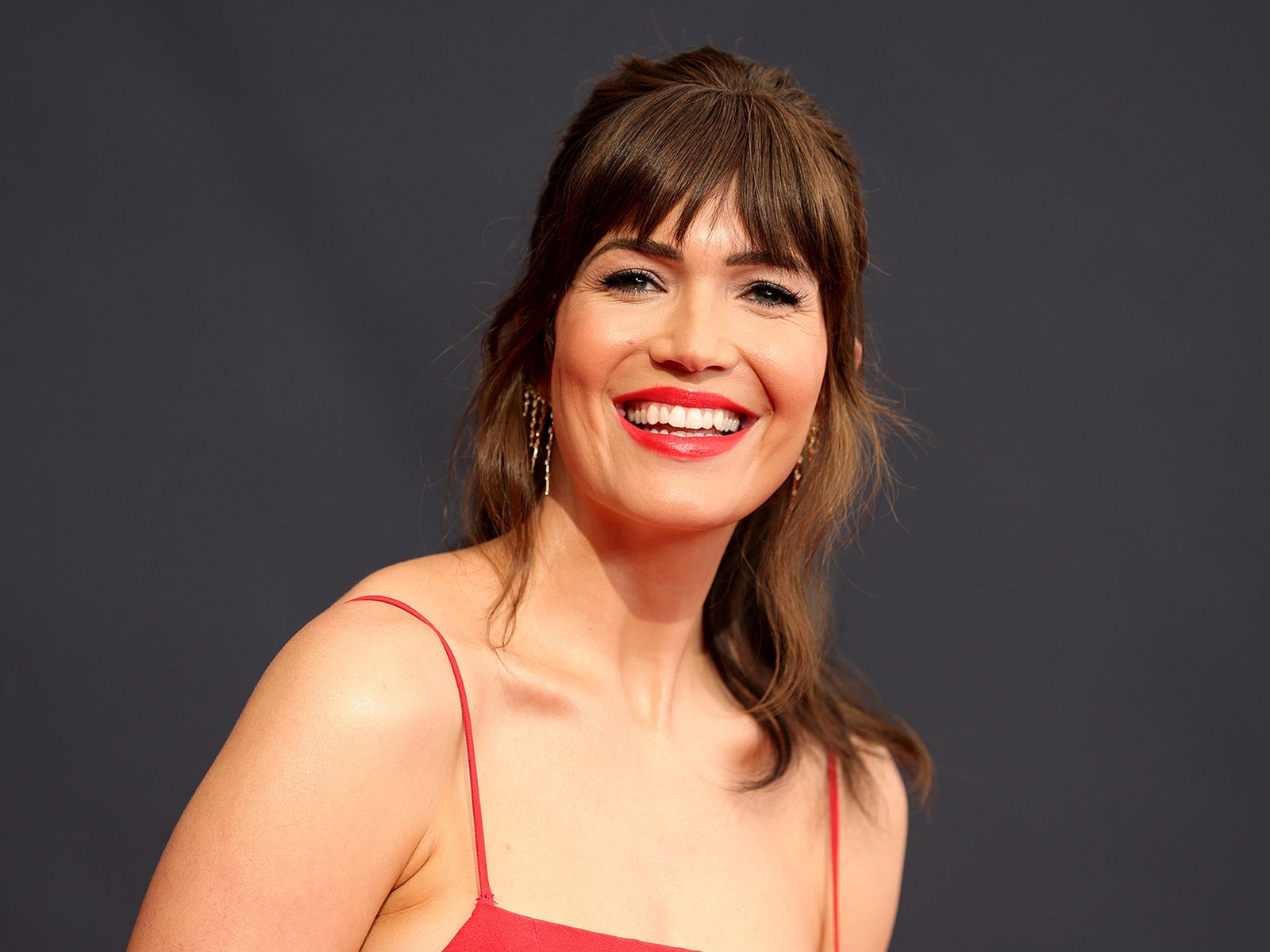 Mandy Moore is making sure the hair bow trend stays alive in 2024