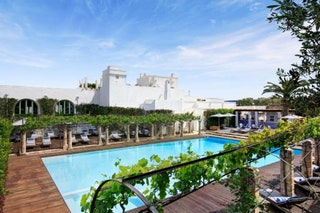 Masseria Torre Maizza  Why we love it Inspired by the sensational landscapes of Puglia and part of the glitzy Rocco...