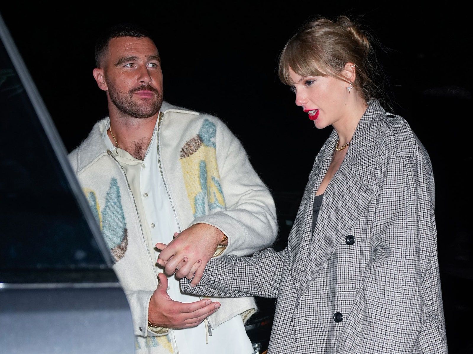 Will Taylor Swift and Travis Kelce make their red carpet debut at the 2024 People's Choice Awards?